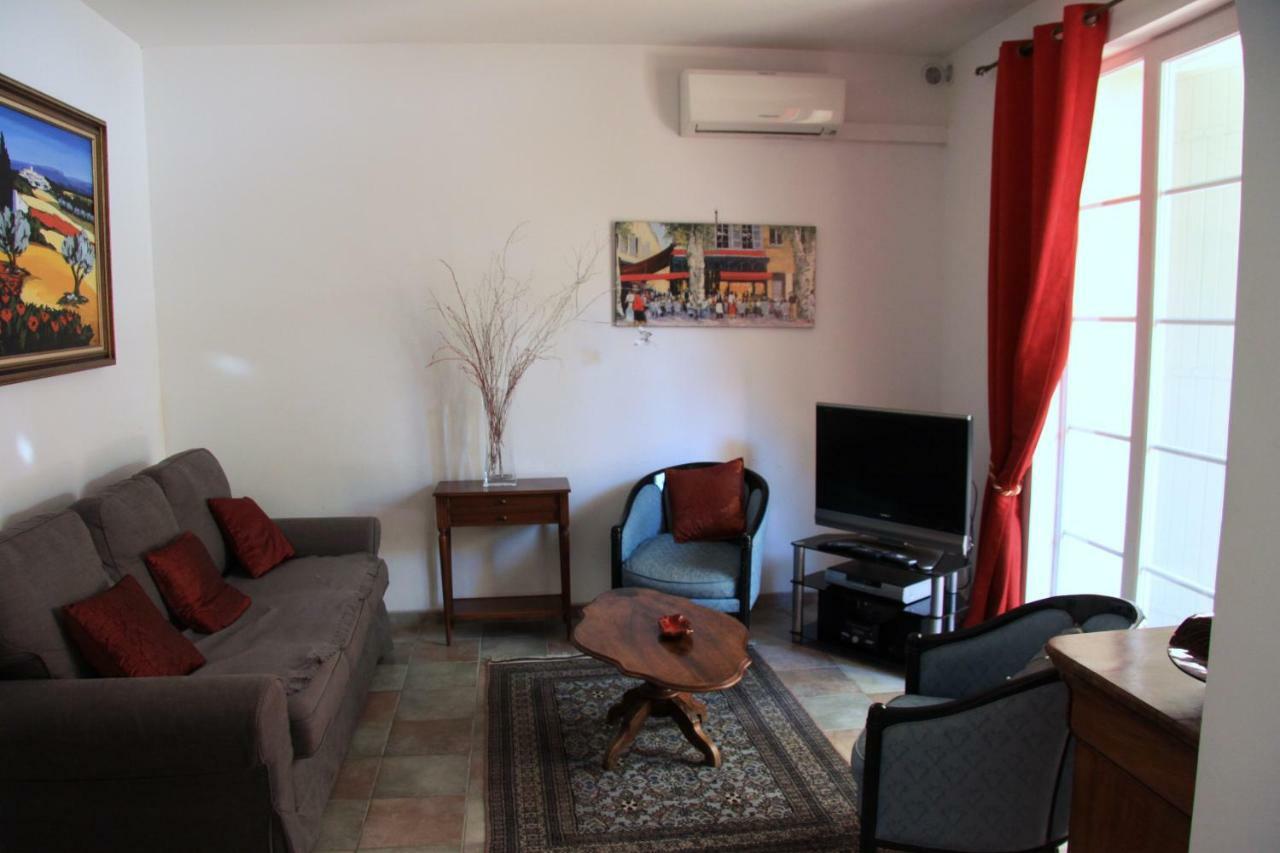 Appartement Avec Patio Et Garage Centre Ville Et Plage Sanary-sur-Mer Dış mekan fotoğraf
